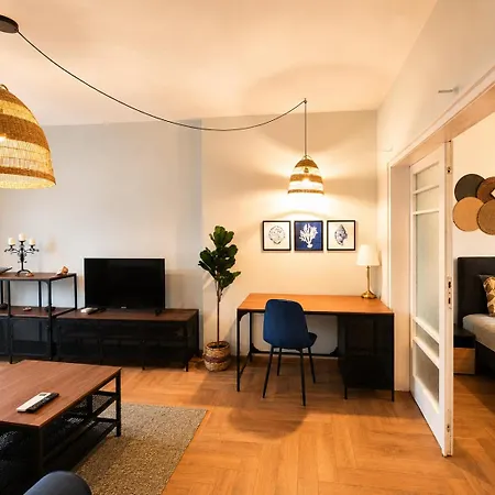 Kalkan Downtown 2br With Large Terrace Апартаменти Варна